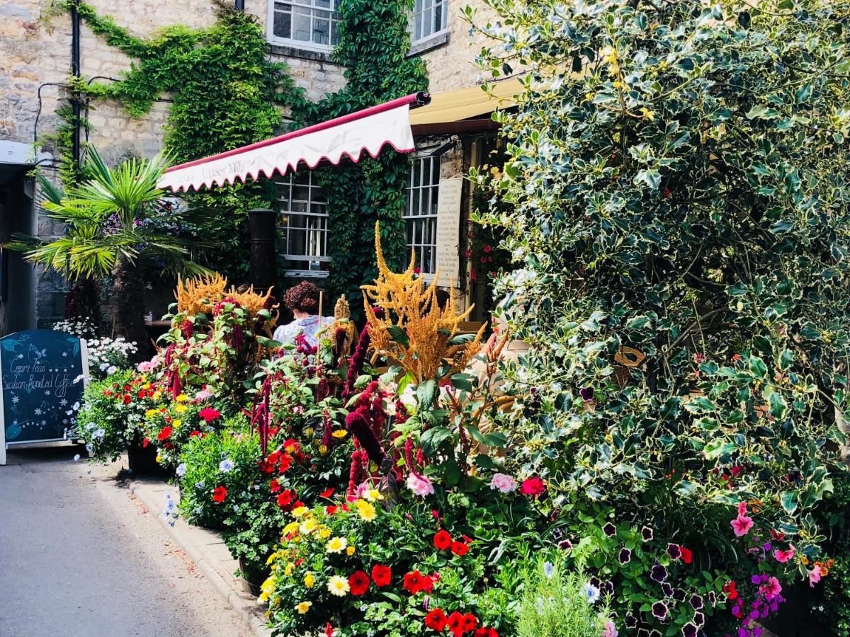 Porters Coffee Shop And B&B Helmsley Εξωτερικό φωτογραφία